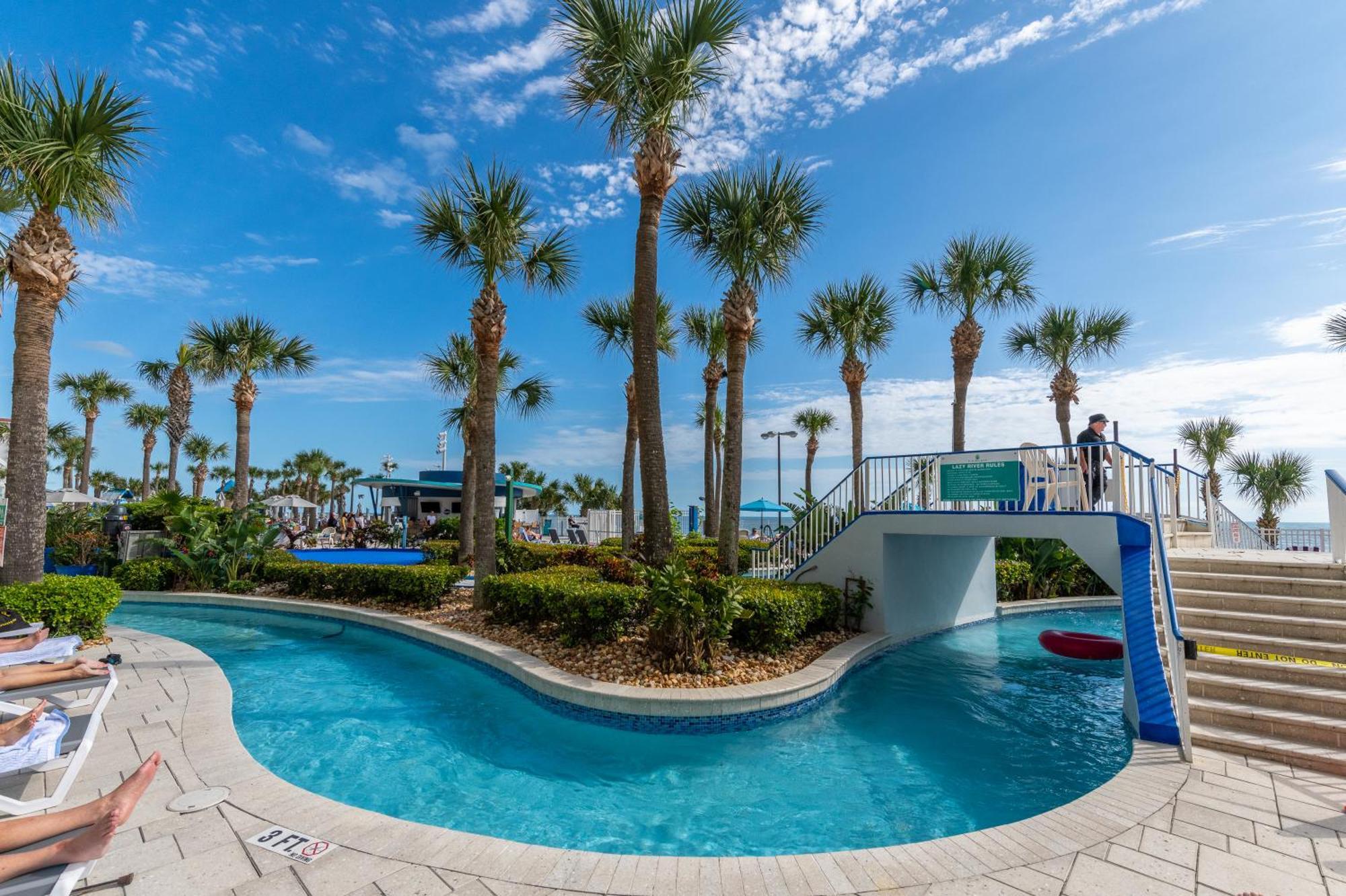 5th Floor Ocean Front Beauty, Private Balcony Hébergement de vacances *