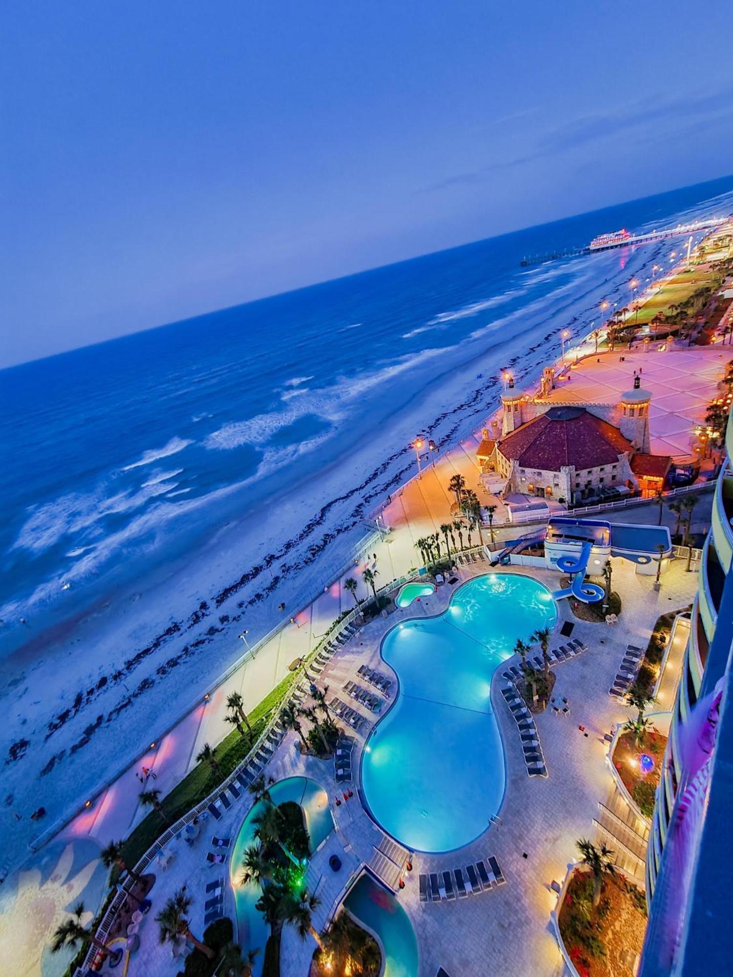 Hébergement de vacances 5th Floor Ocean Front Beauty, Private Balcony
